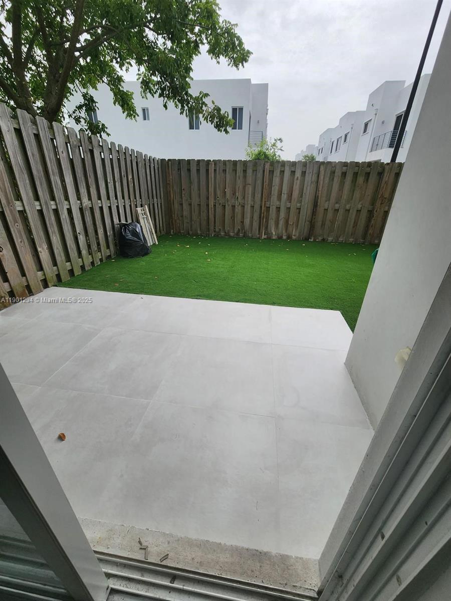 DORAL PALMS NORTH - Residential