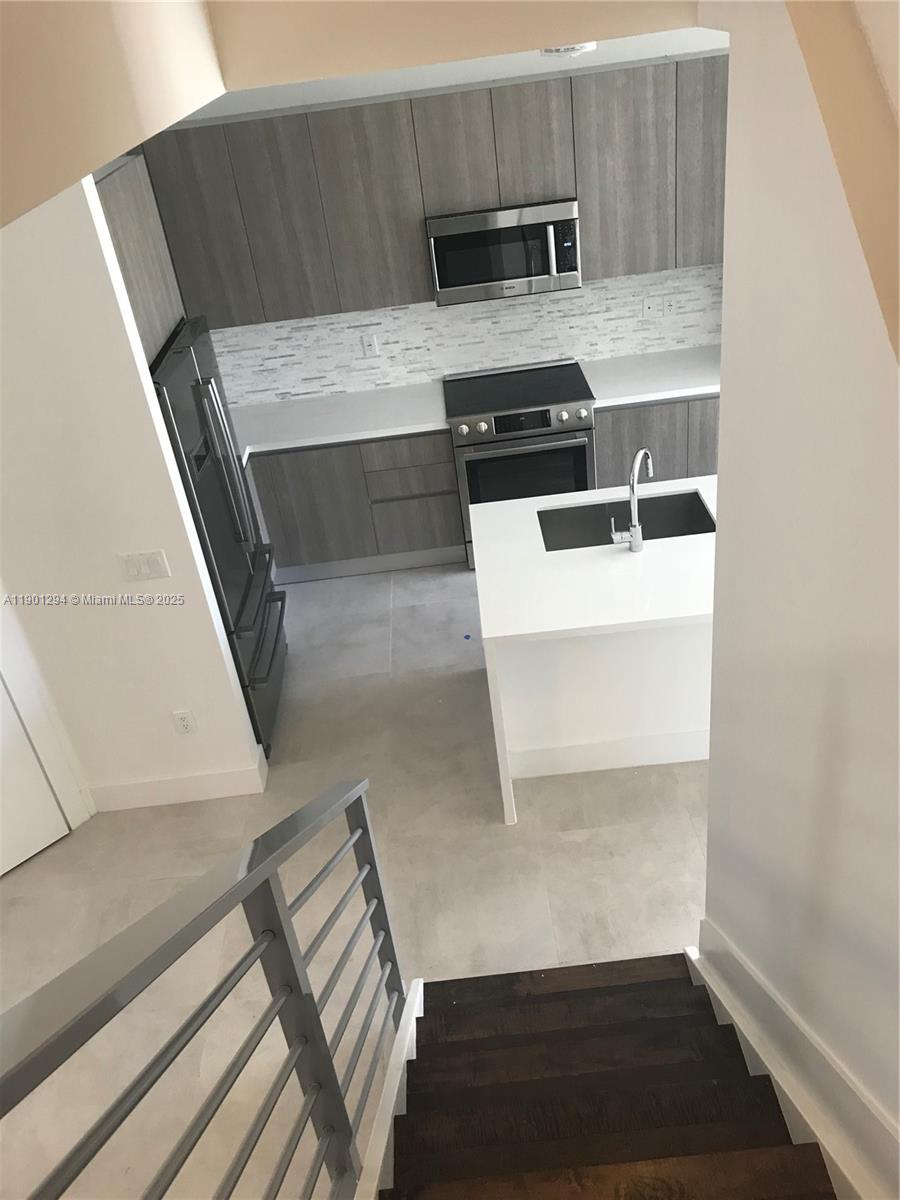 DORAL PALMS NORTH - Residential