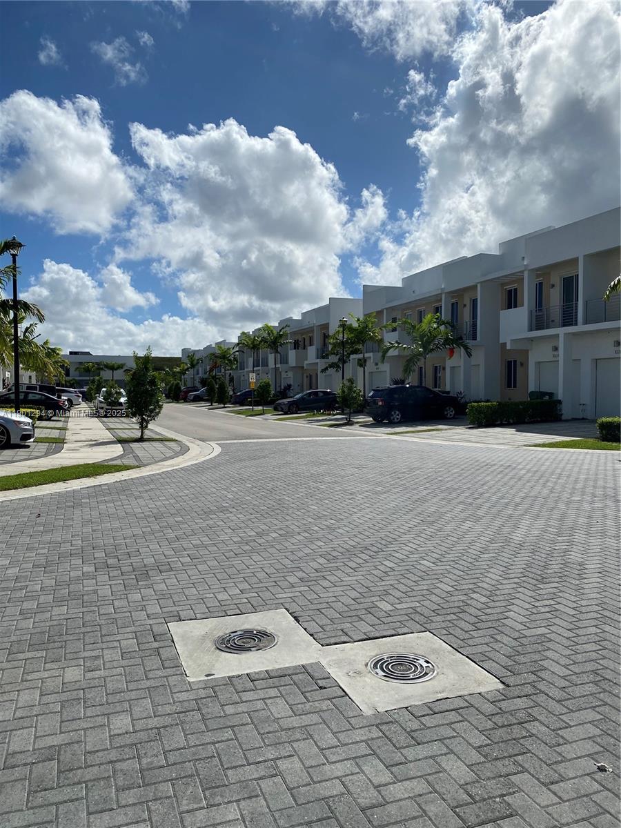 DORAL PALMS NORTH - Residential