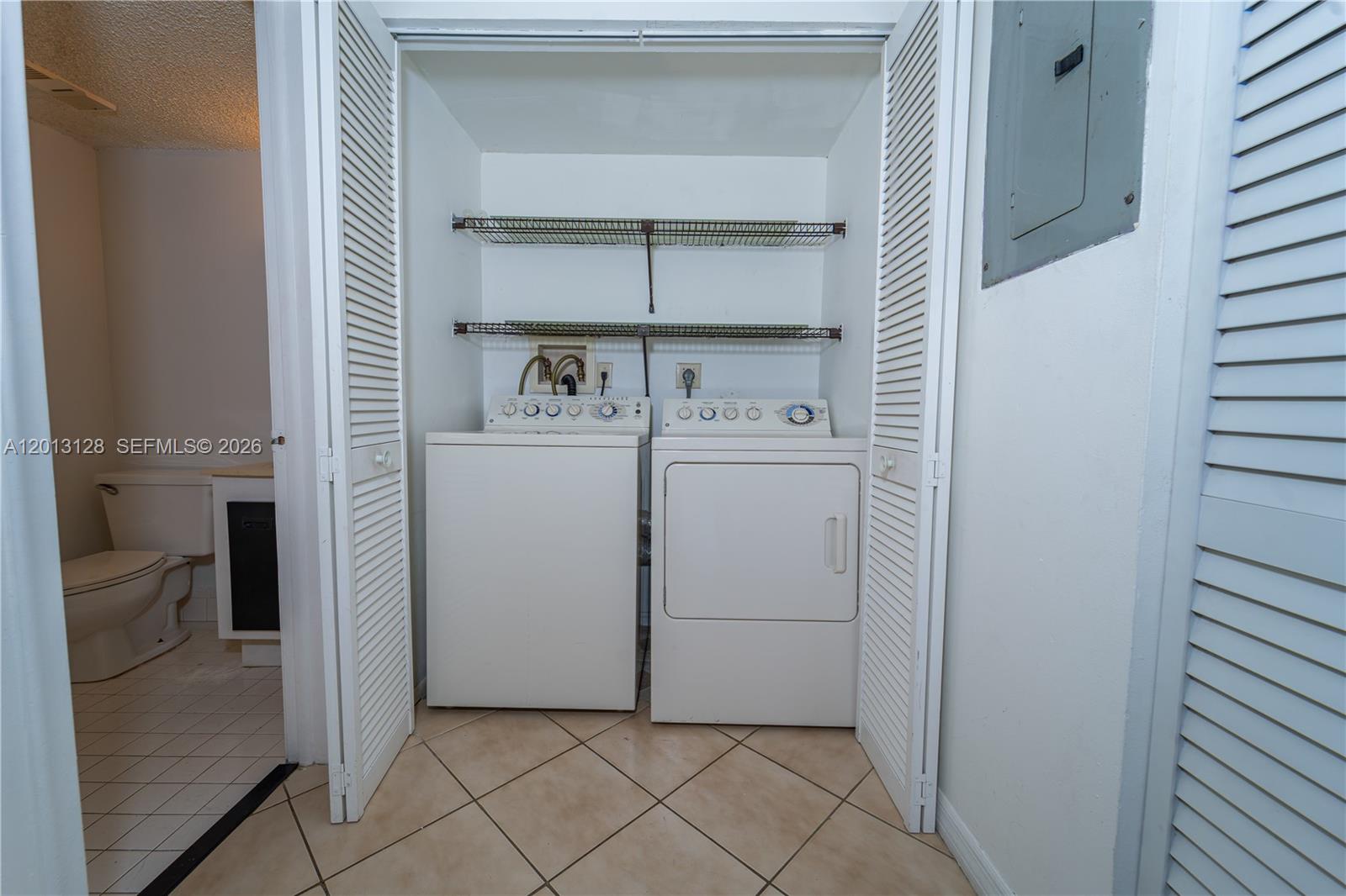 CENTURA PARC - Residential Lease