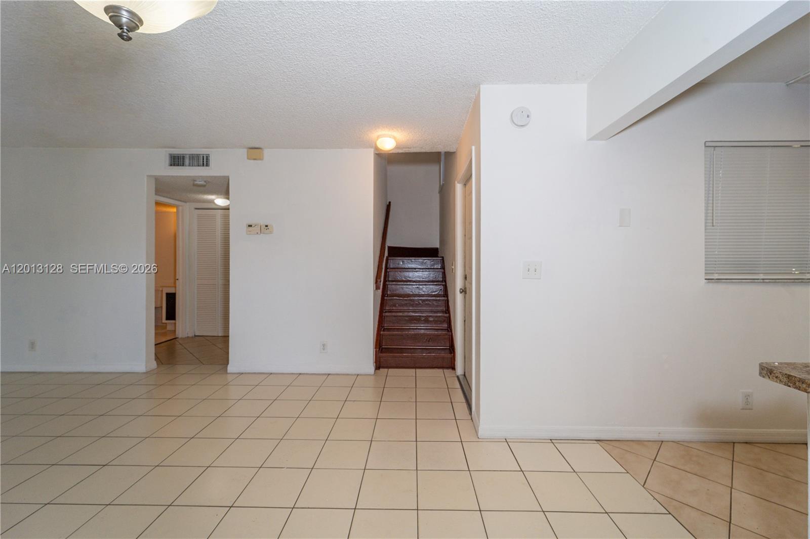 CENTURA PARC - Residential Lease
