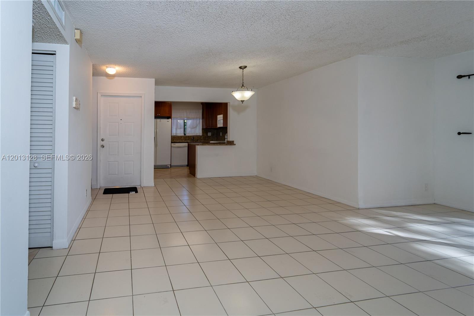 CENTURA PARC - Residential Lease