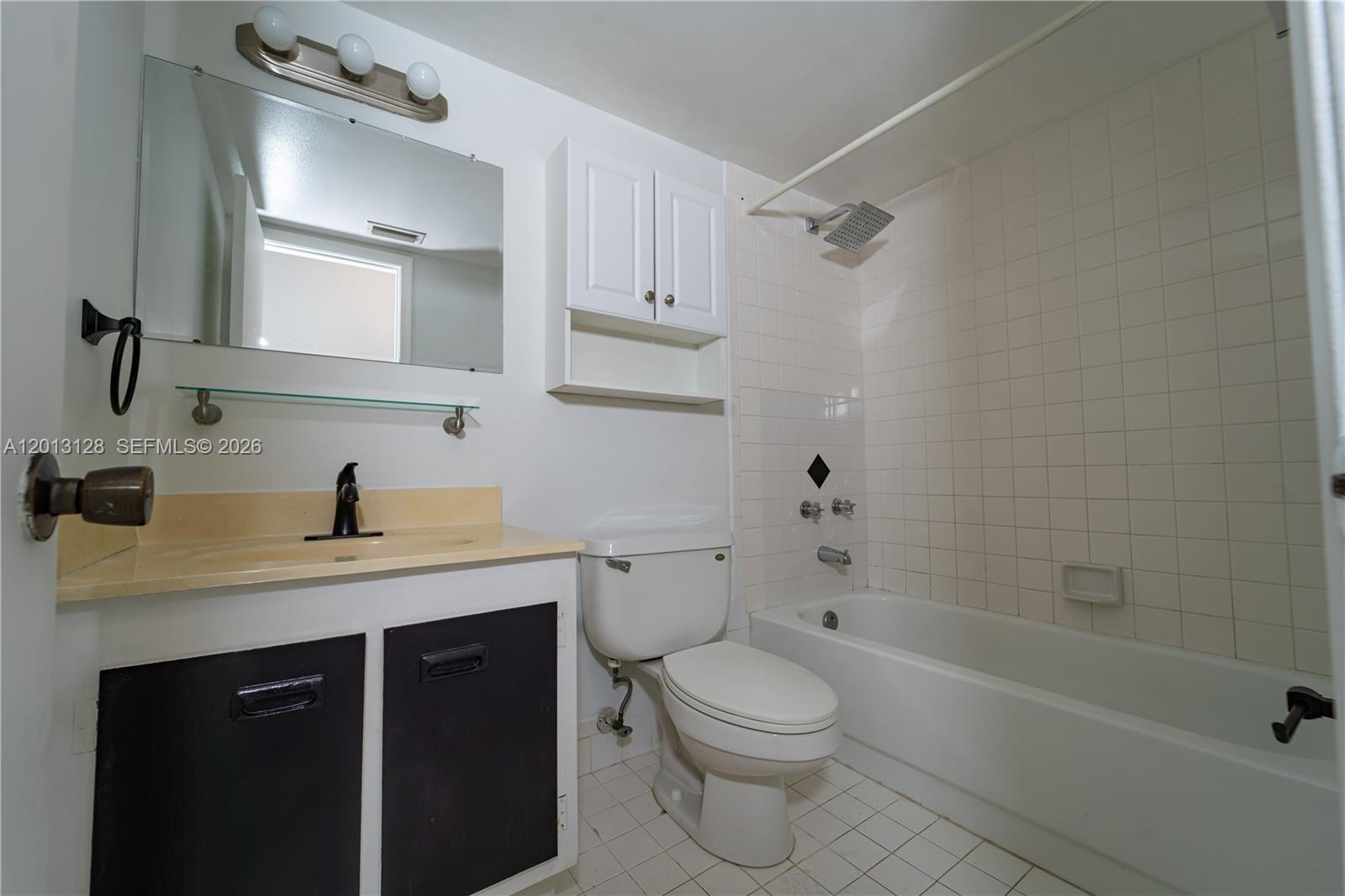 CENTURA PARC - Residential Lease