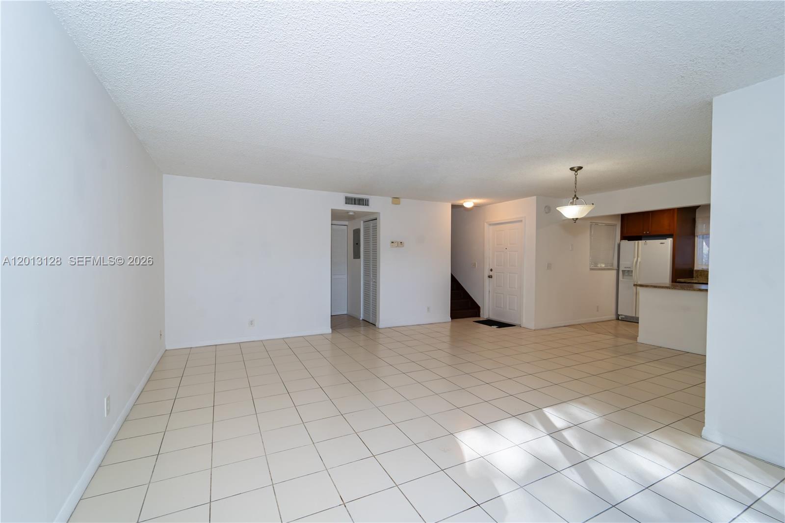 CENTURA PARC - Residential Lease