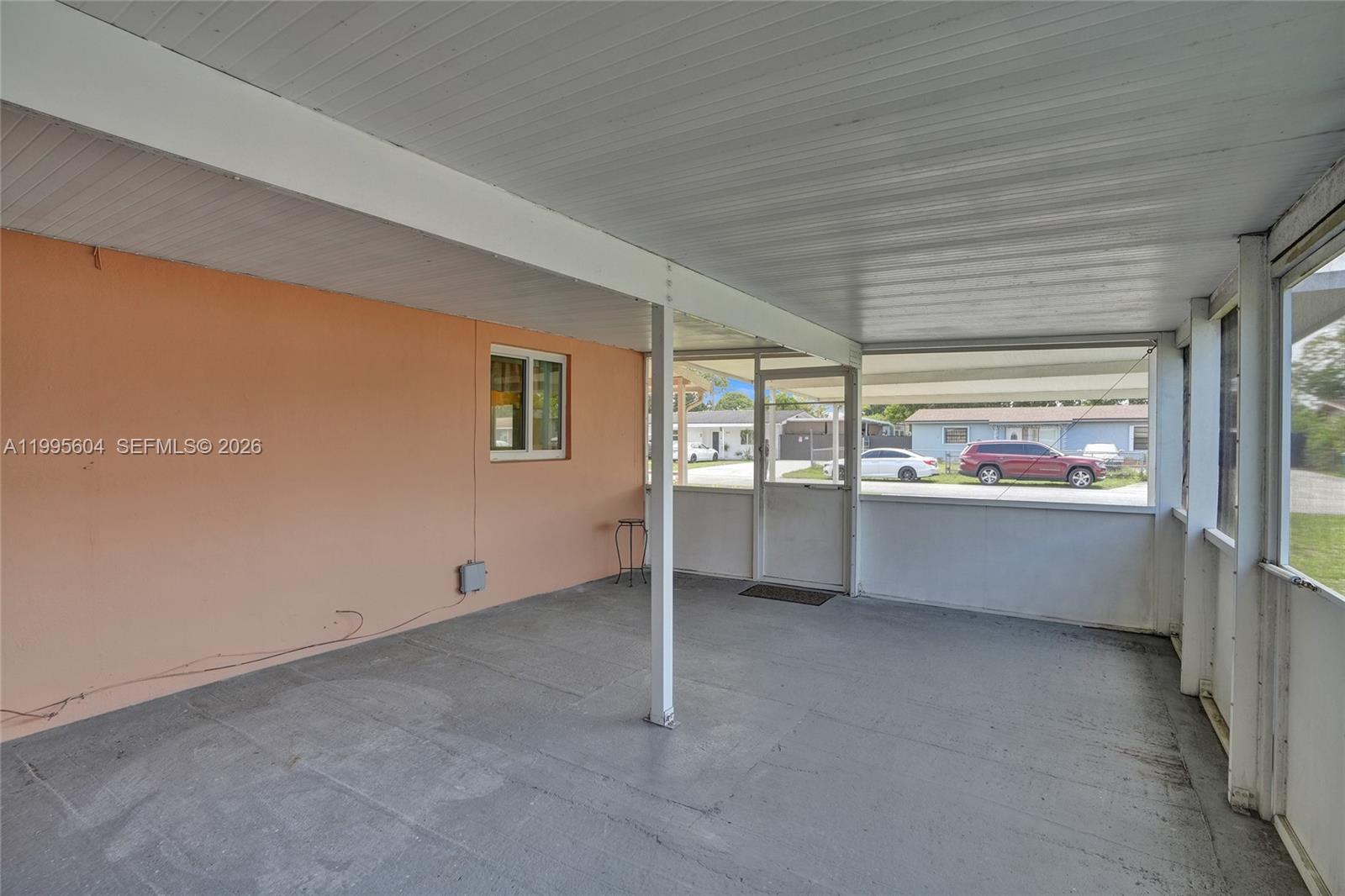 CAROL CITY - Residential