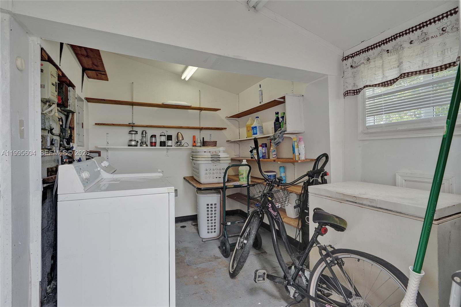 CAROL CITY - Residential