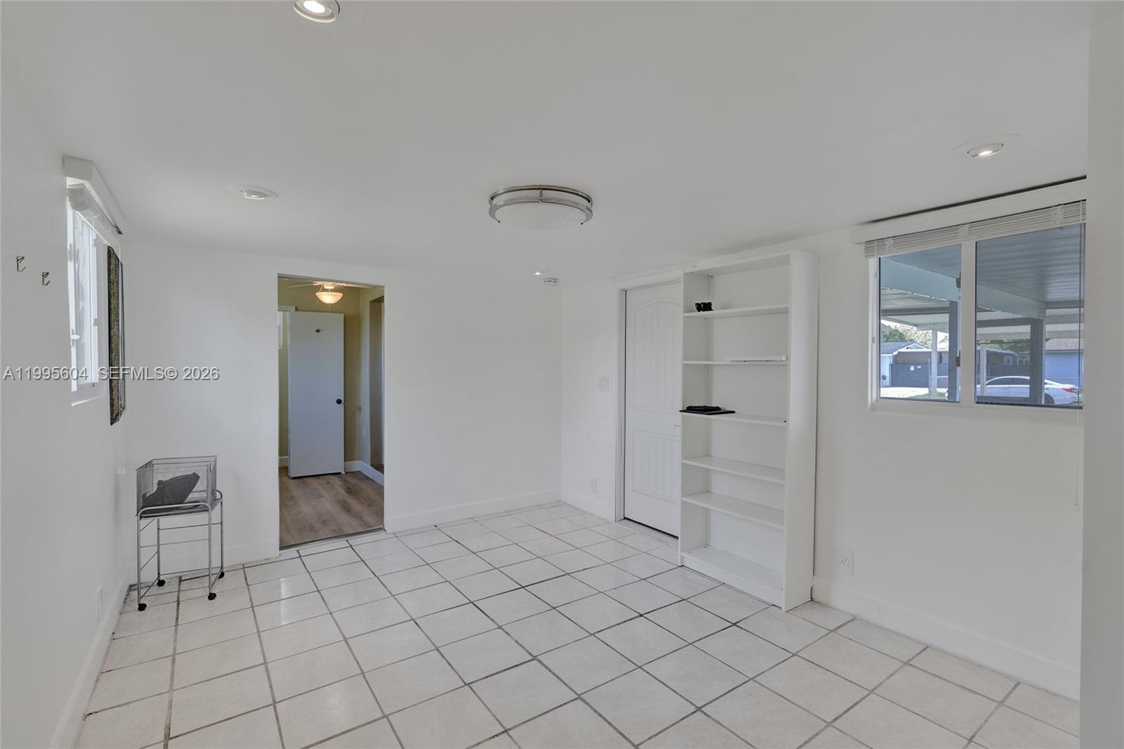 CAROL CITY - Residential