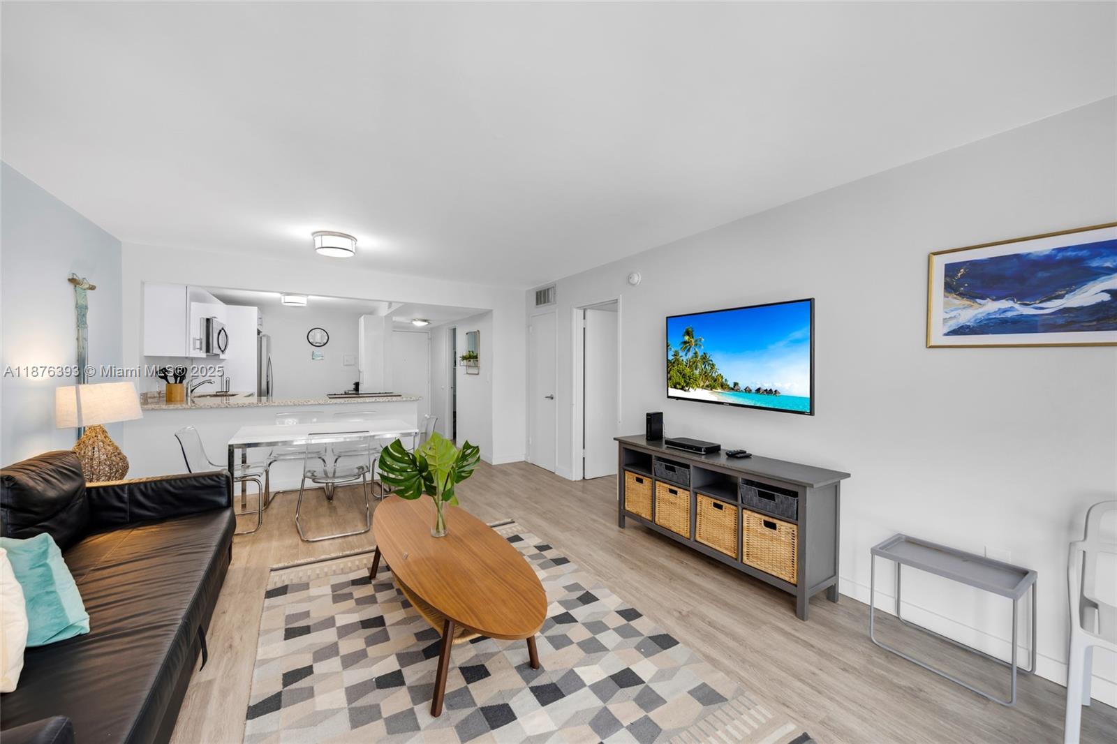 1228 West Ave 312
