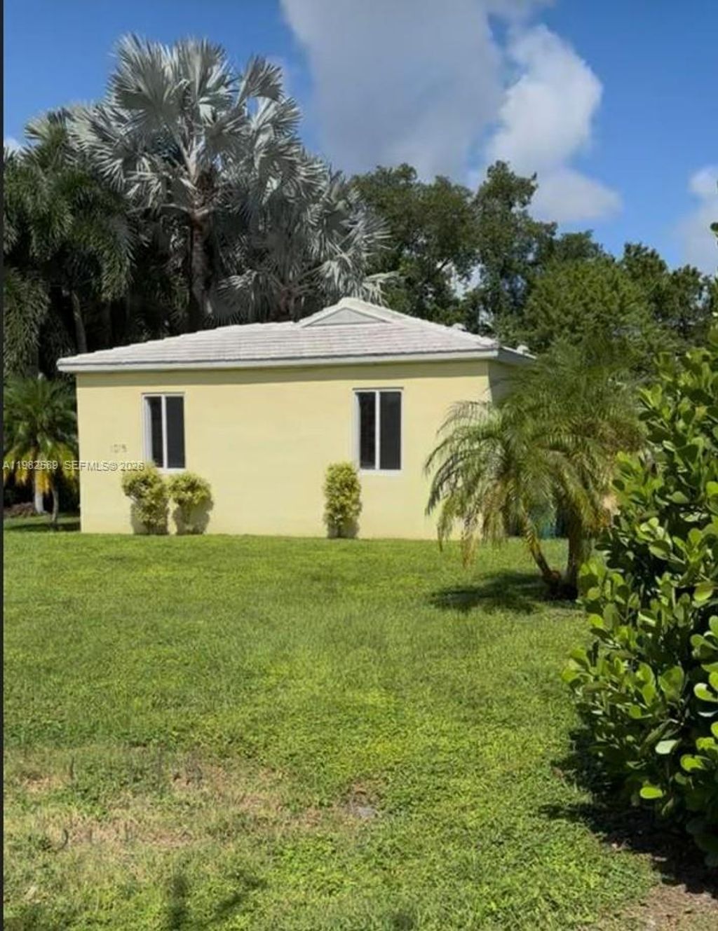 Photo of 1015 NE 112th St, Biscayne Park, FL 33161 (MLS # A11982589)