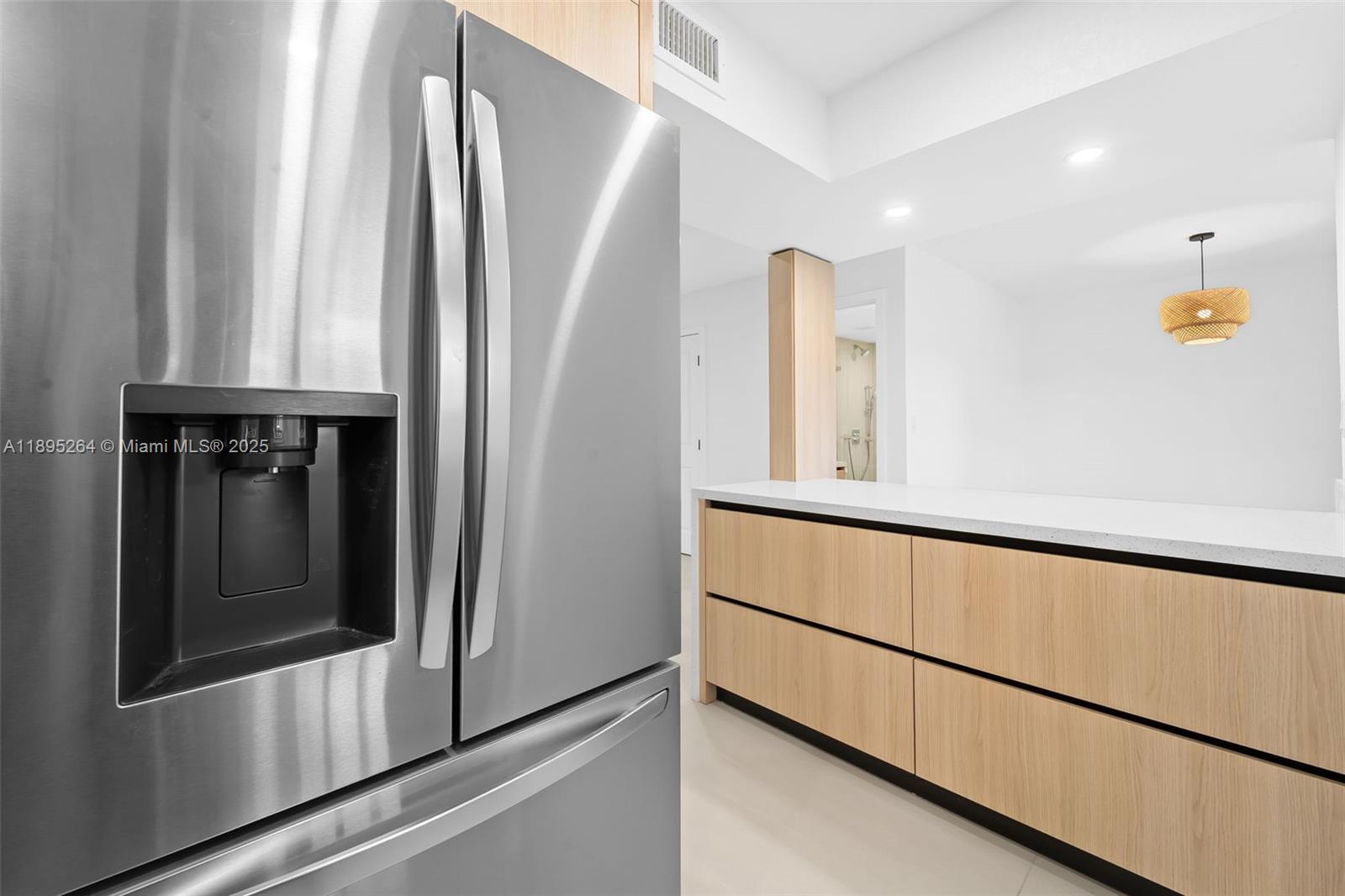 SNAPPER CREEK TOWNHOUSES - Residential Lease