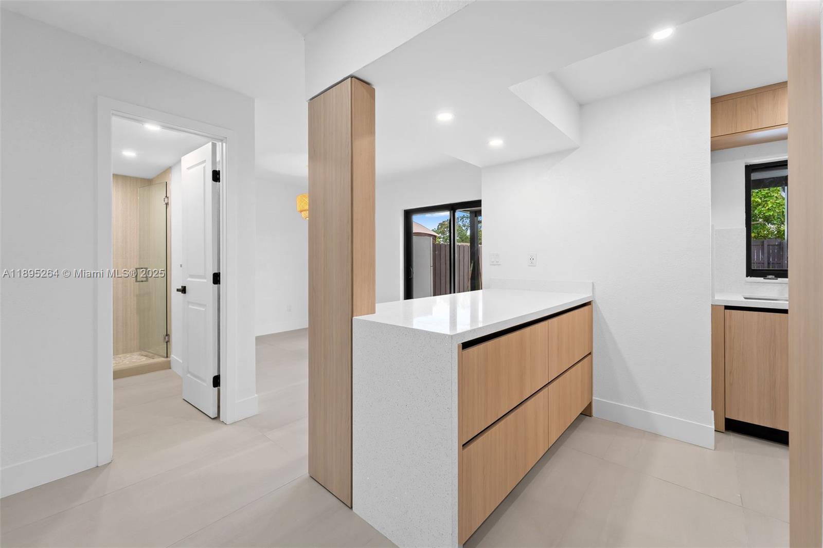 SNAPPER CREEK TOWNHOUSES - Residential Lease