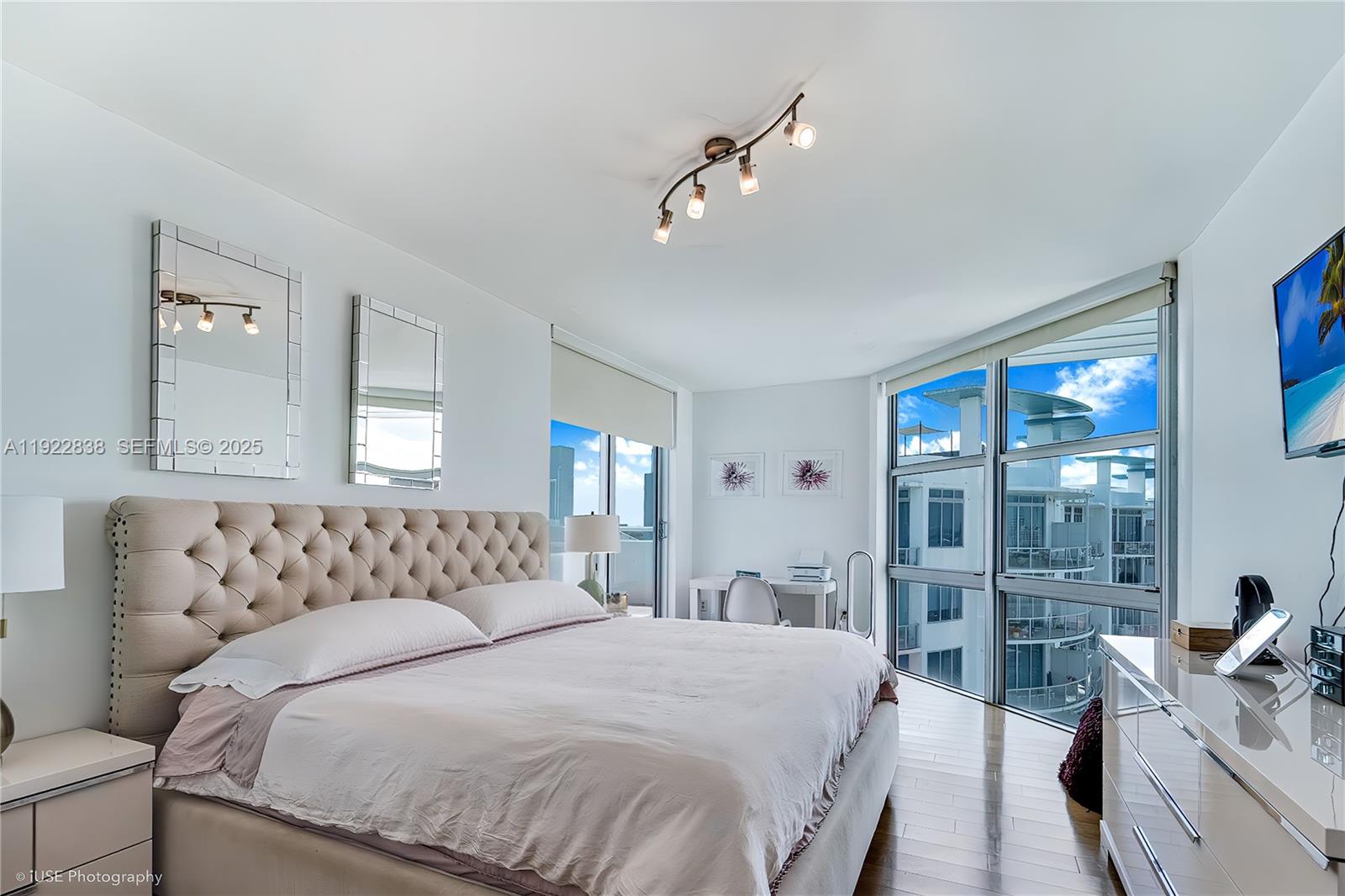 THE ATRIUM AT AVENTURA CO - Residential