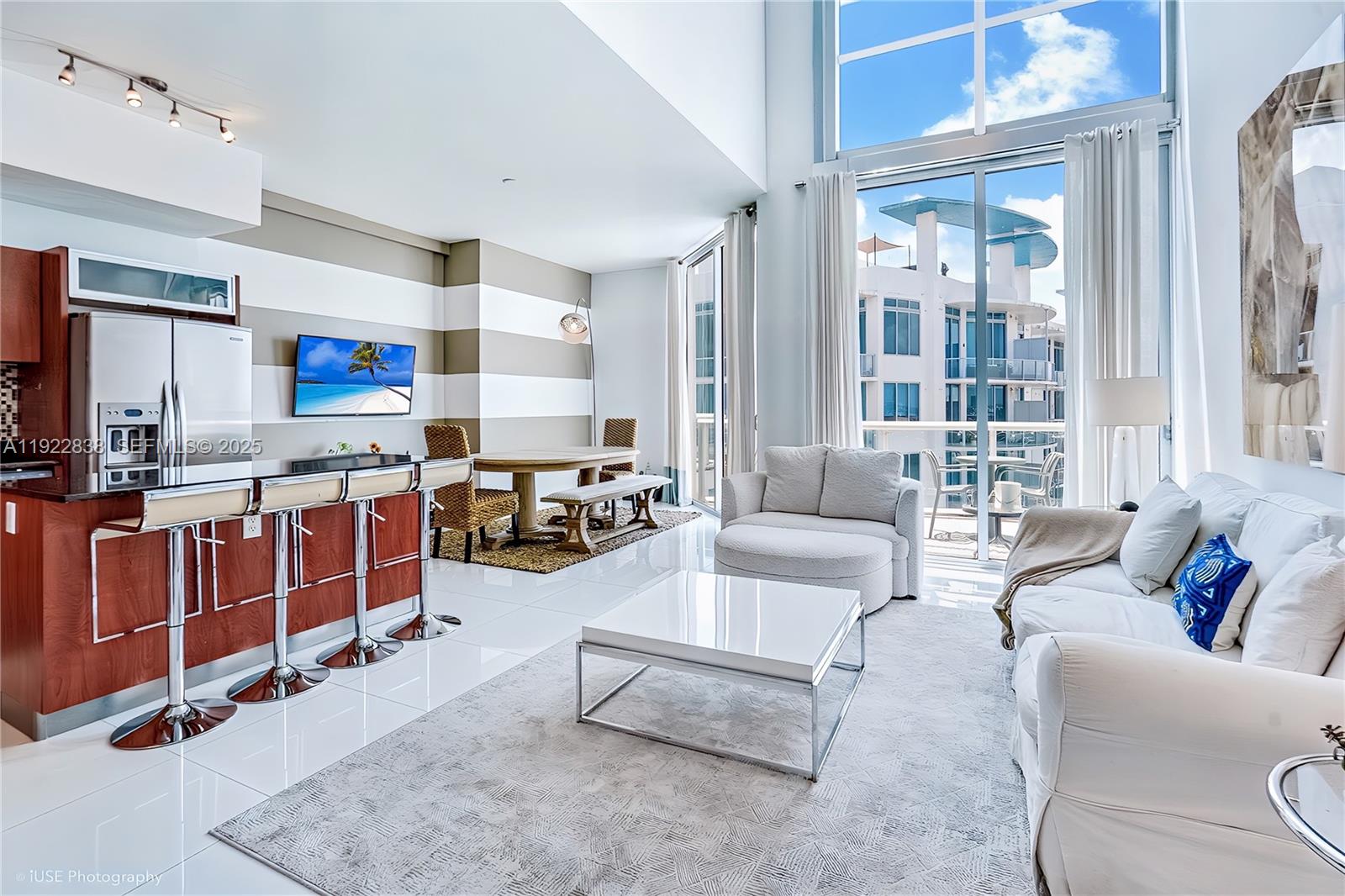 3131 NE 188th St PH1-1210, Aventura, FL, 33180/$835,000 1 3131 NE 188th St PH1-1210