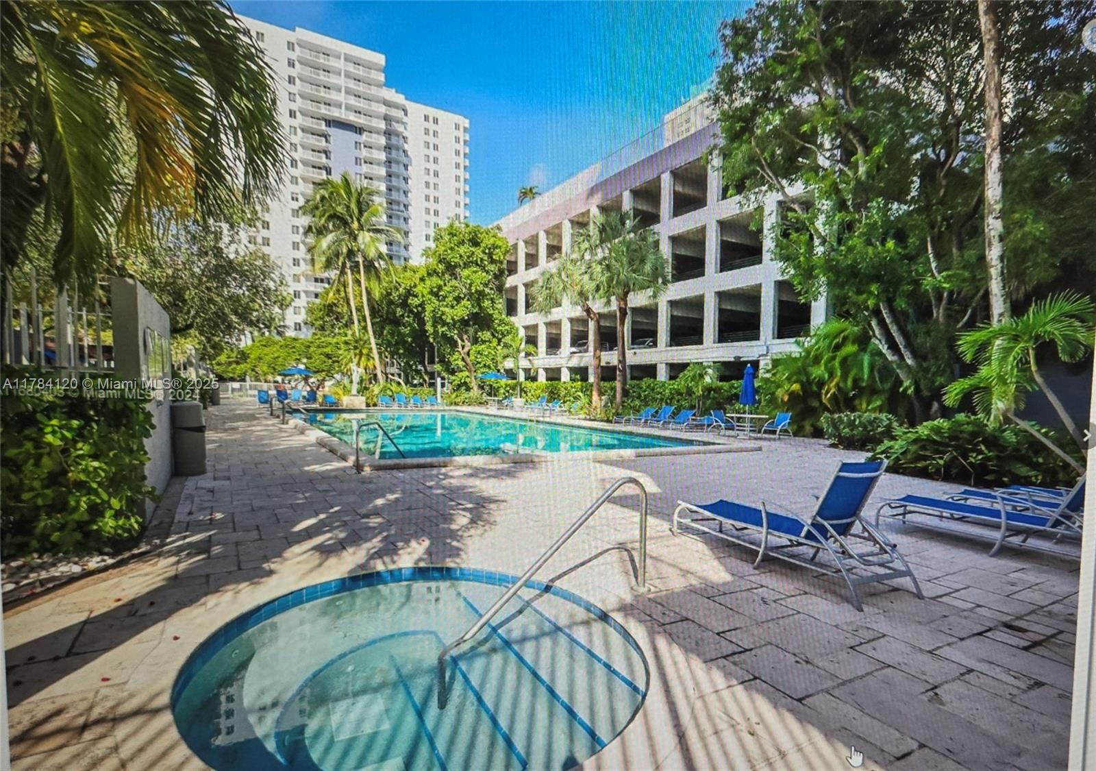 MADISON DOWNTOWN CONDO - Residential