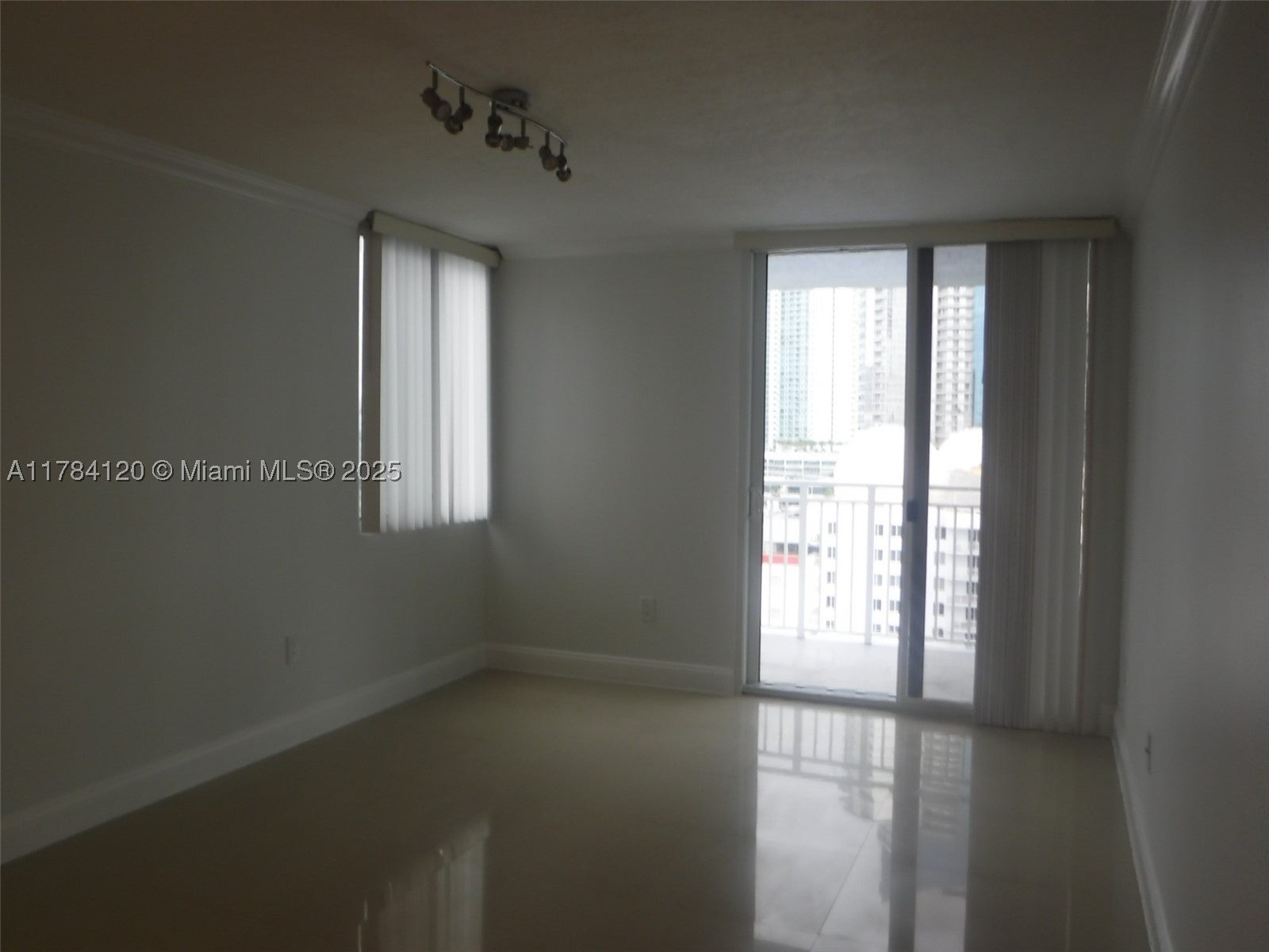 850 N Miami Ave W-2101