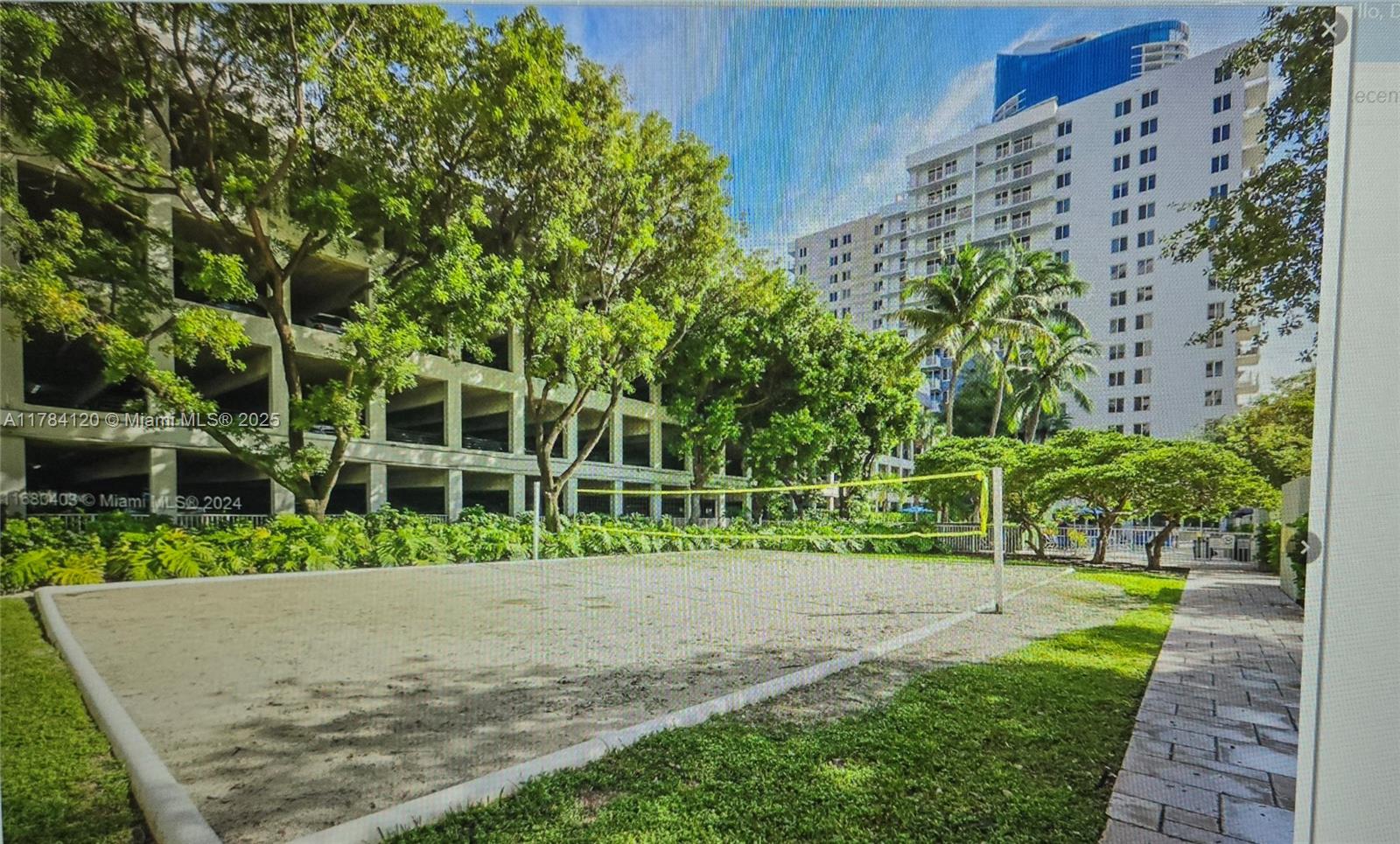 MADISON DOWNTOWN CONDO - Residential