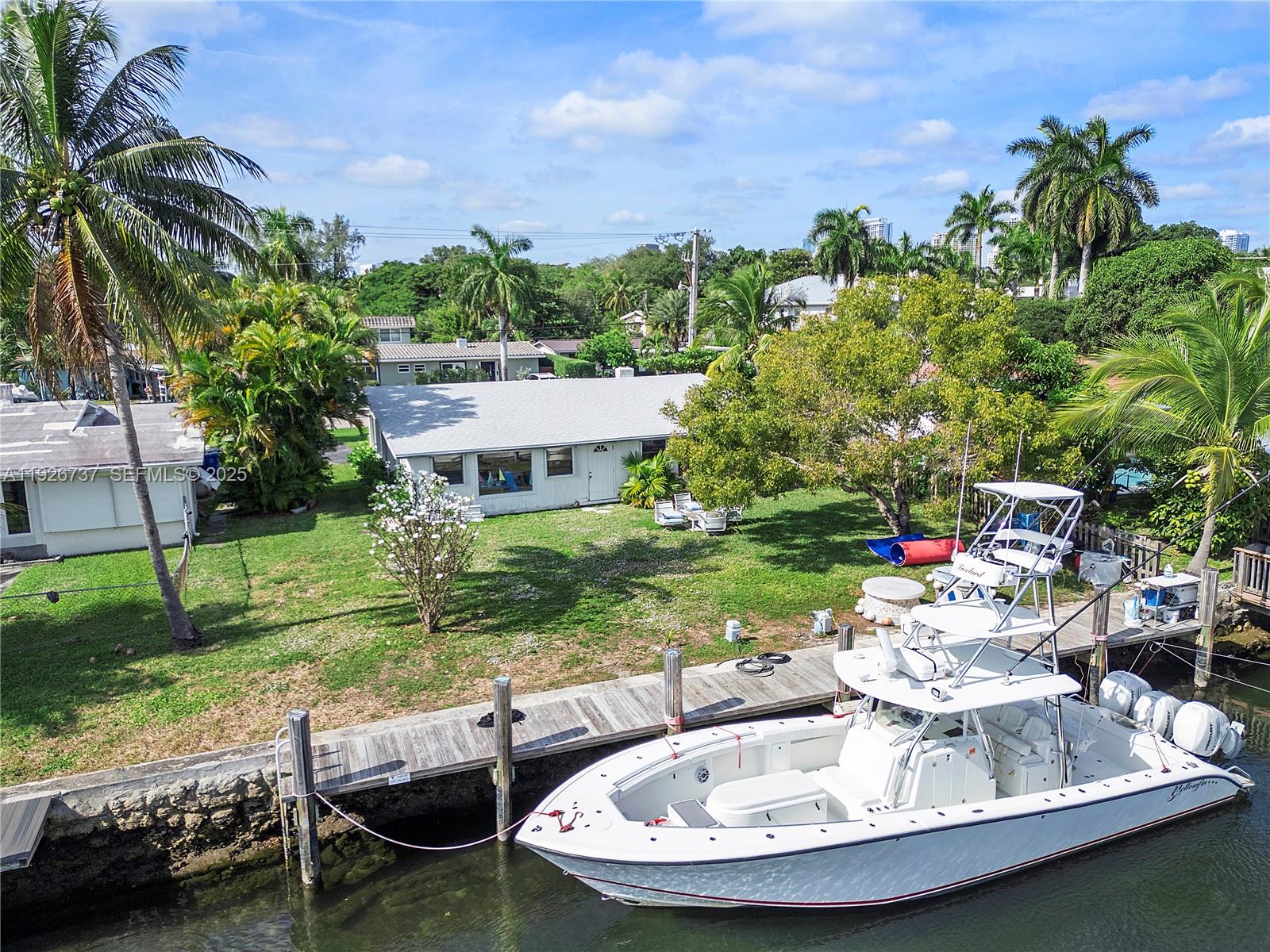 LAUDERDALE HARBORS - Residential