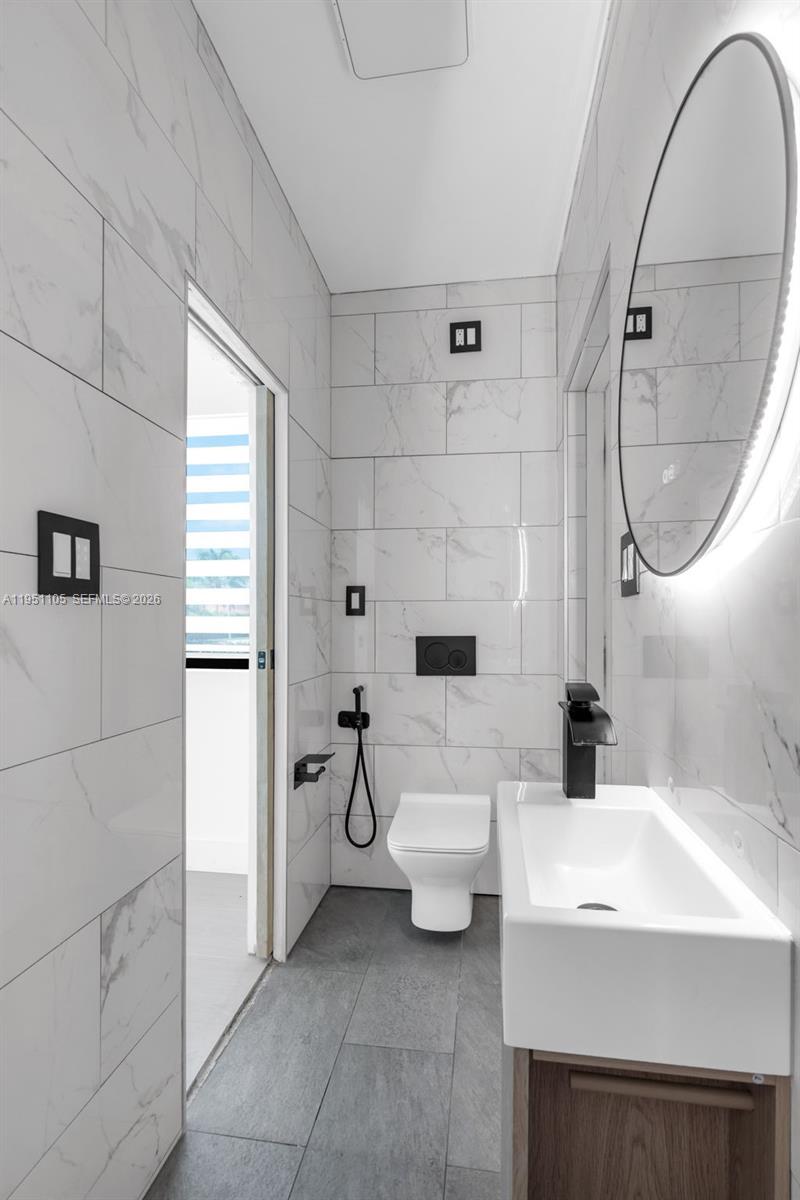 BROOKLAWN - Residential Income