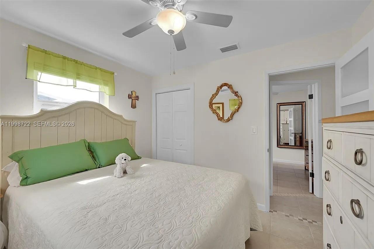 LYONS PARK FIRST ADD - Residential Lease