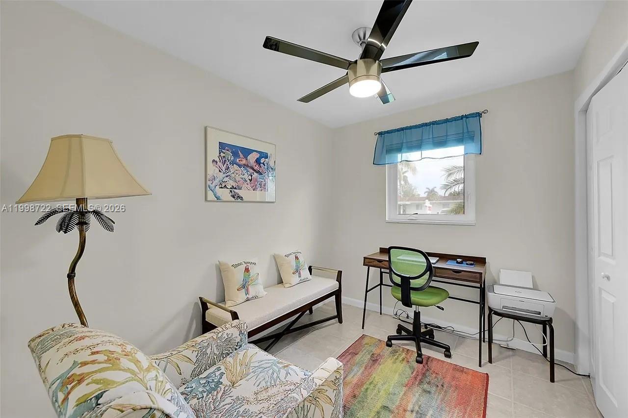 LYONS PARK FIRST ADD - Residential Lease