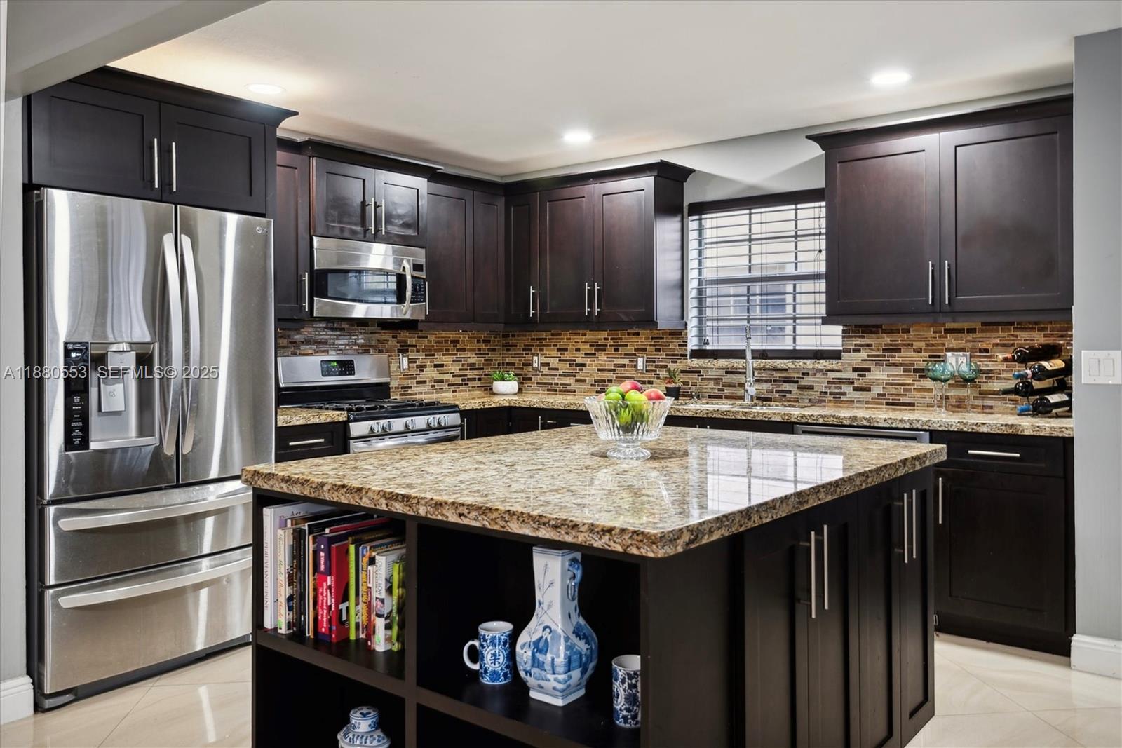 SAVANNAH PLAT 1 - Residential