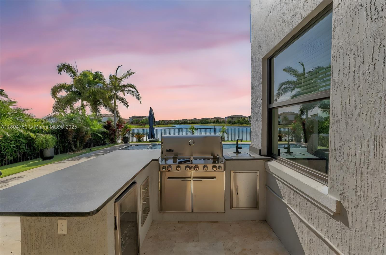 8575 Baypoint Cir