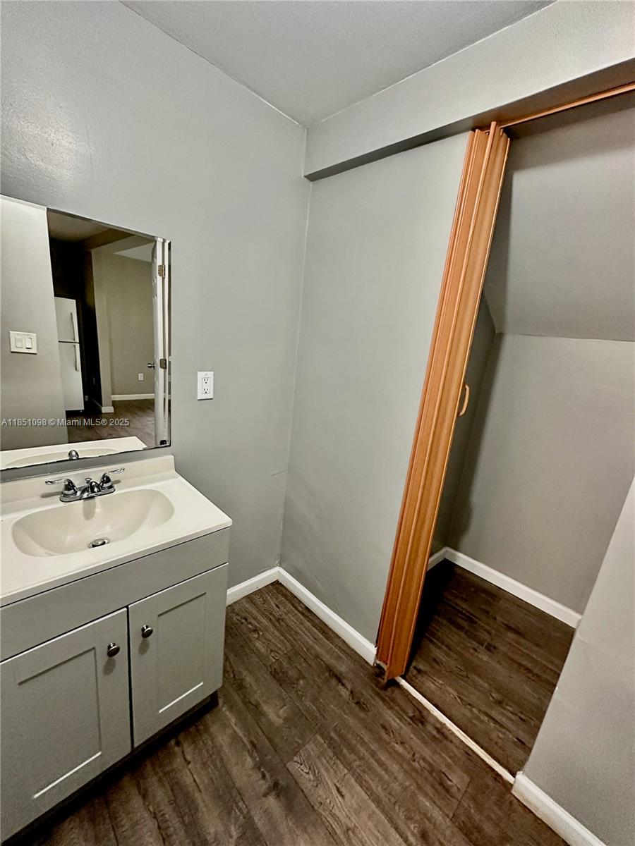 GORDON DALE PK - Residential Income