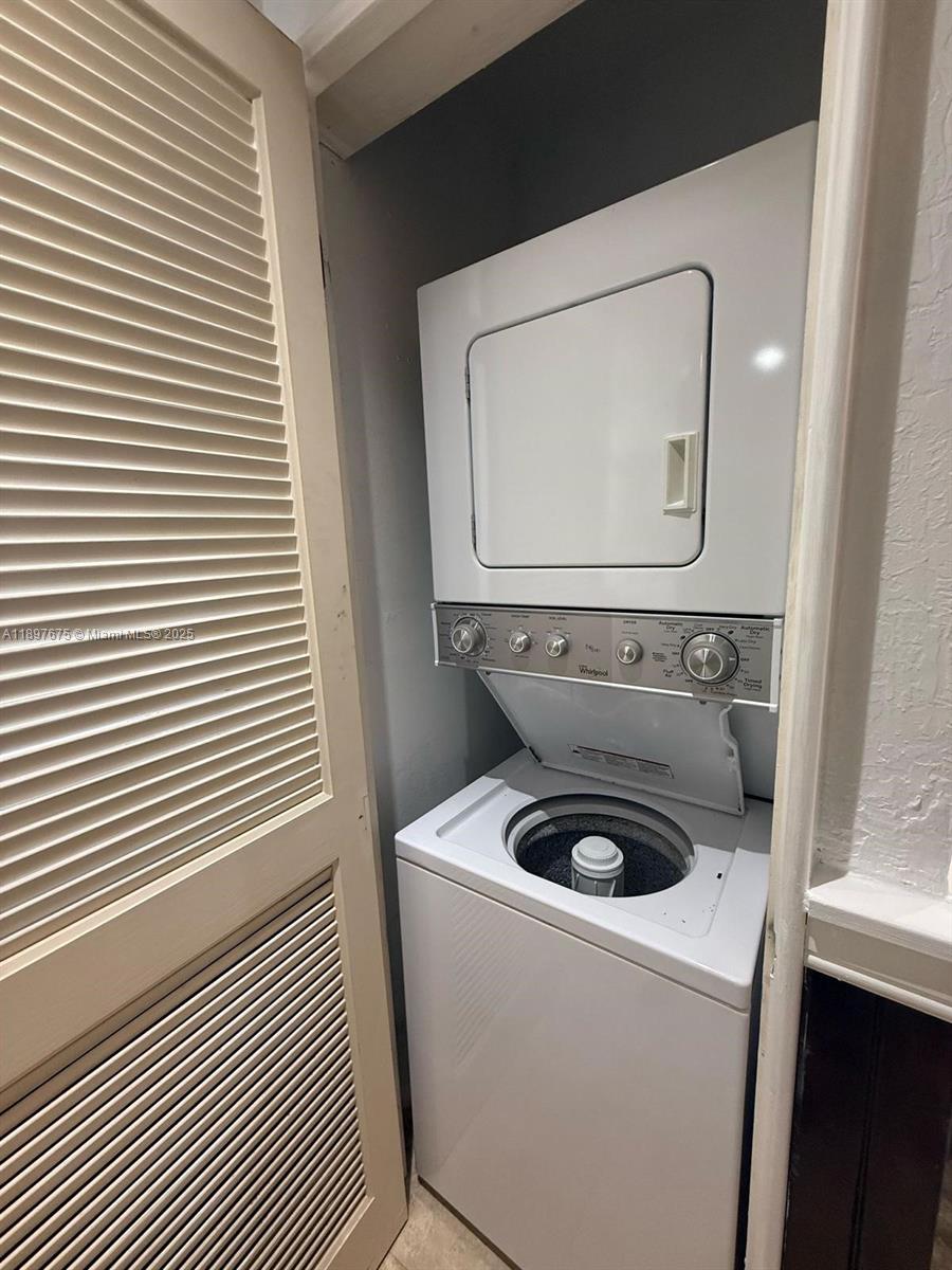 OCEAN REEF SHORES - Residential