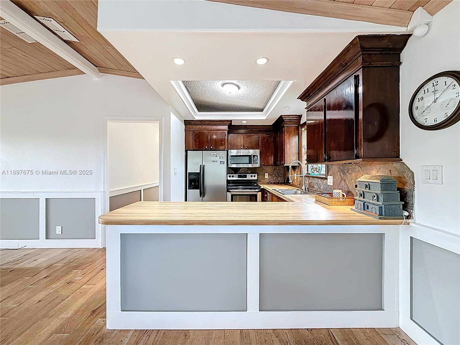 OCEAN REEF SHORES - Residential