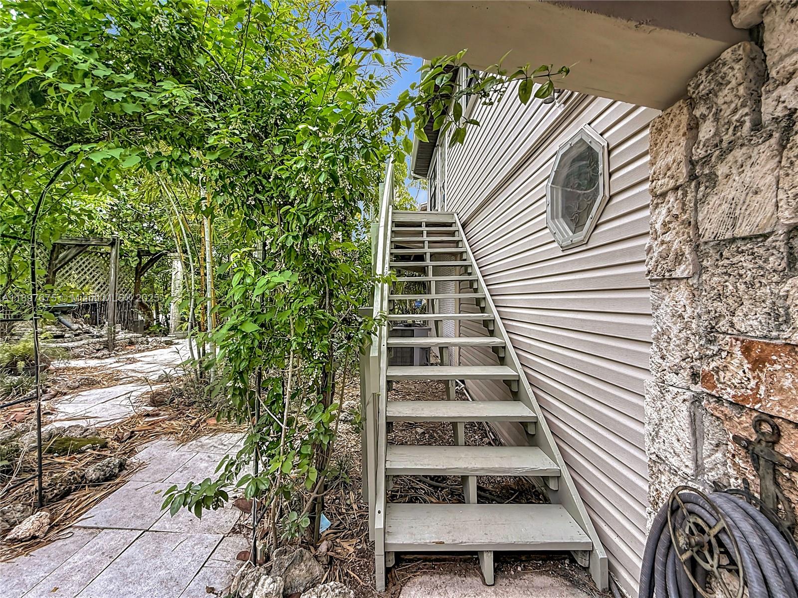 OCEAN REEF SHORES - Residential