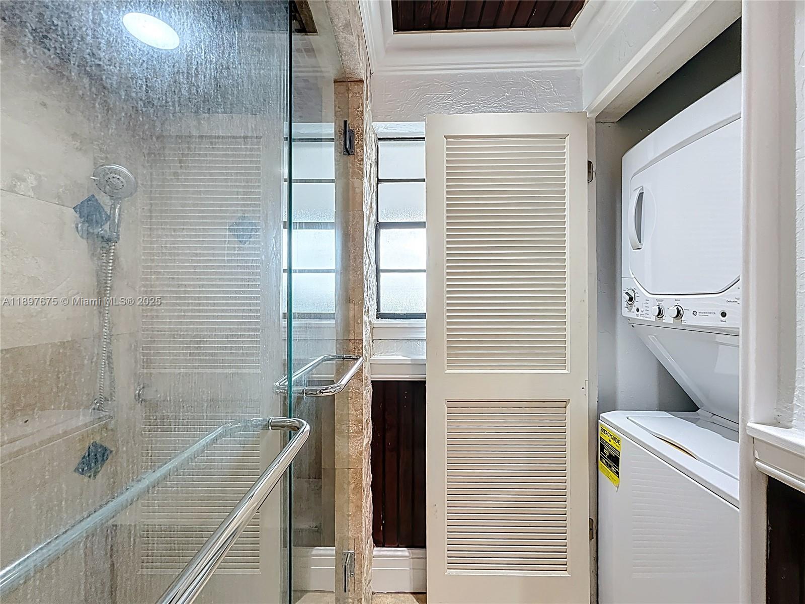 OCEAN REEF SHORES - Residential