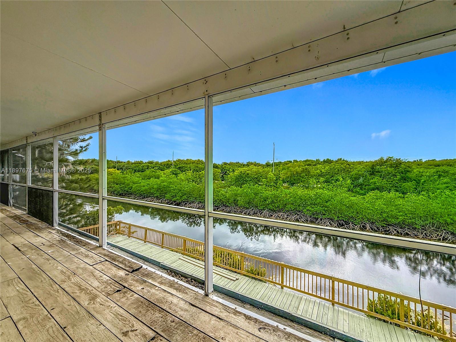 OCEAN REEF SHORES - Residential