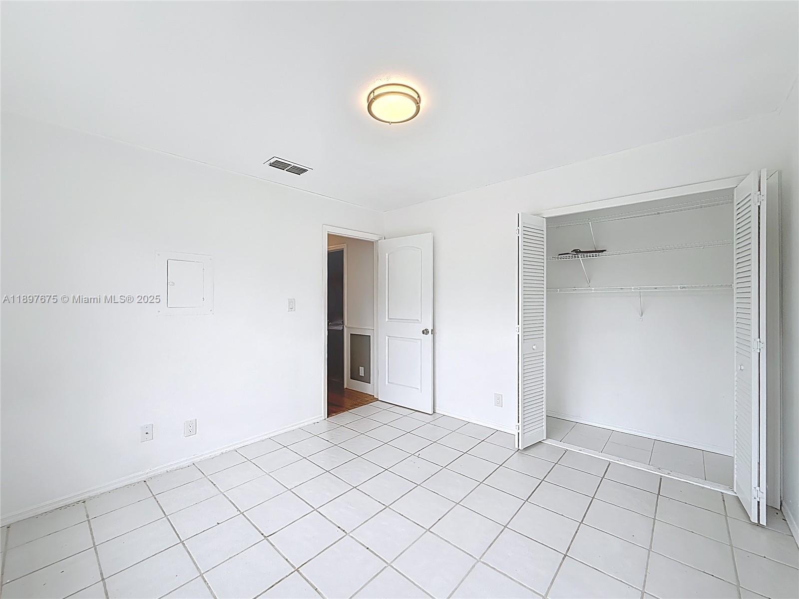 OCEAN REEF SHORES - Residential