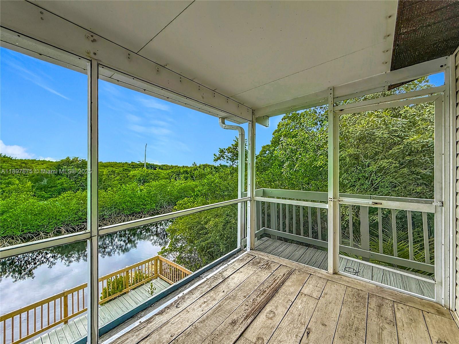 OCEAN REEF SHORES - Residential