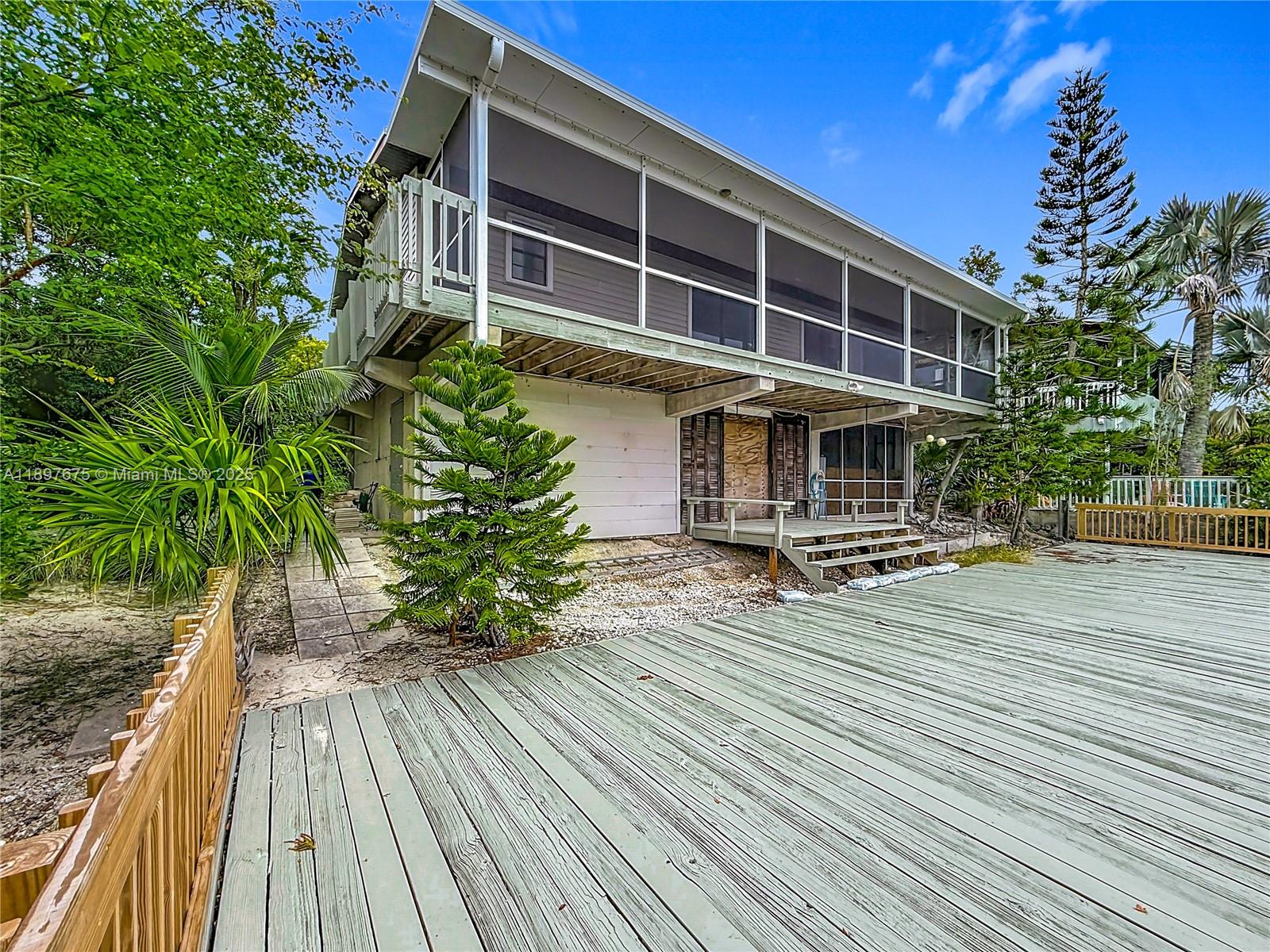 OCEAN REEF SHORES - Residential