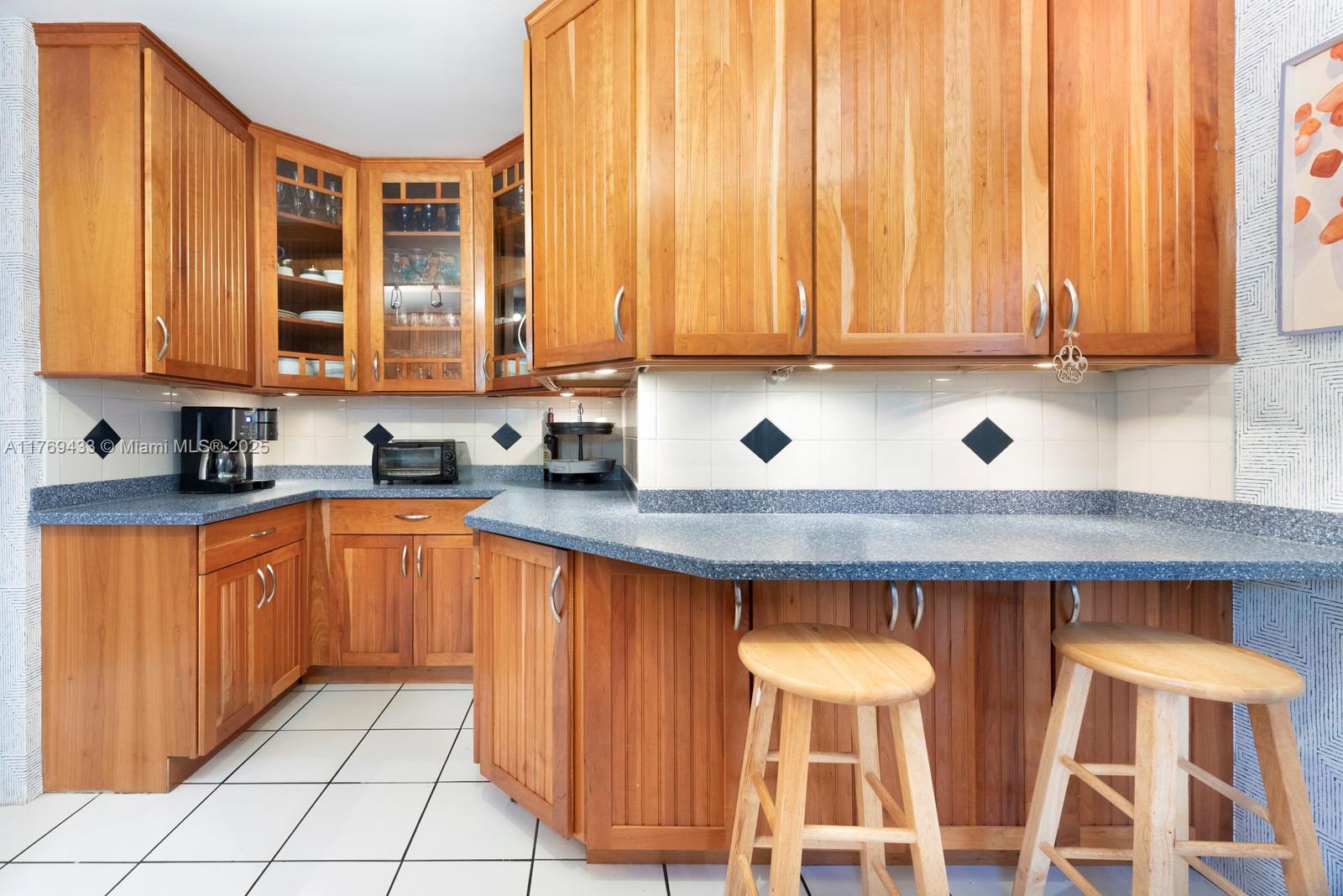 MIAMI SHORES SEC 8 REV - Residential