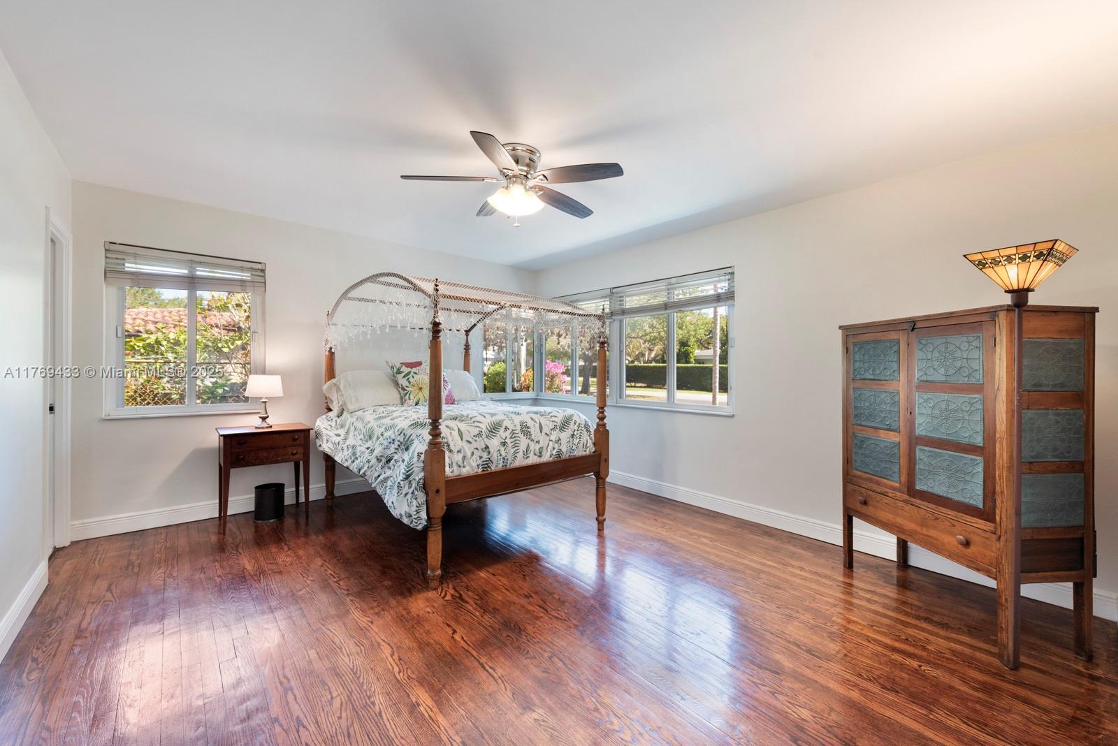 MIAMI SHORES SEC 8 REV - Residential