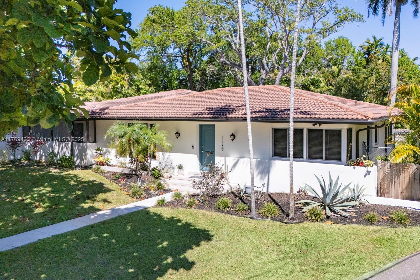 MIAMI SHORES SEC 8 REV - Residential