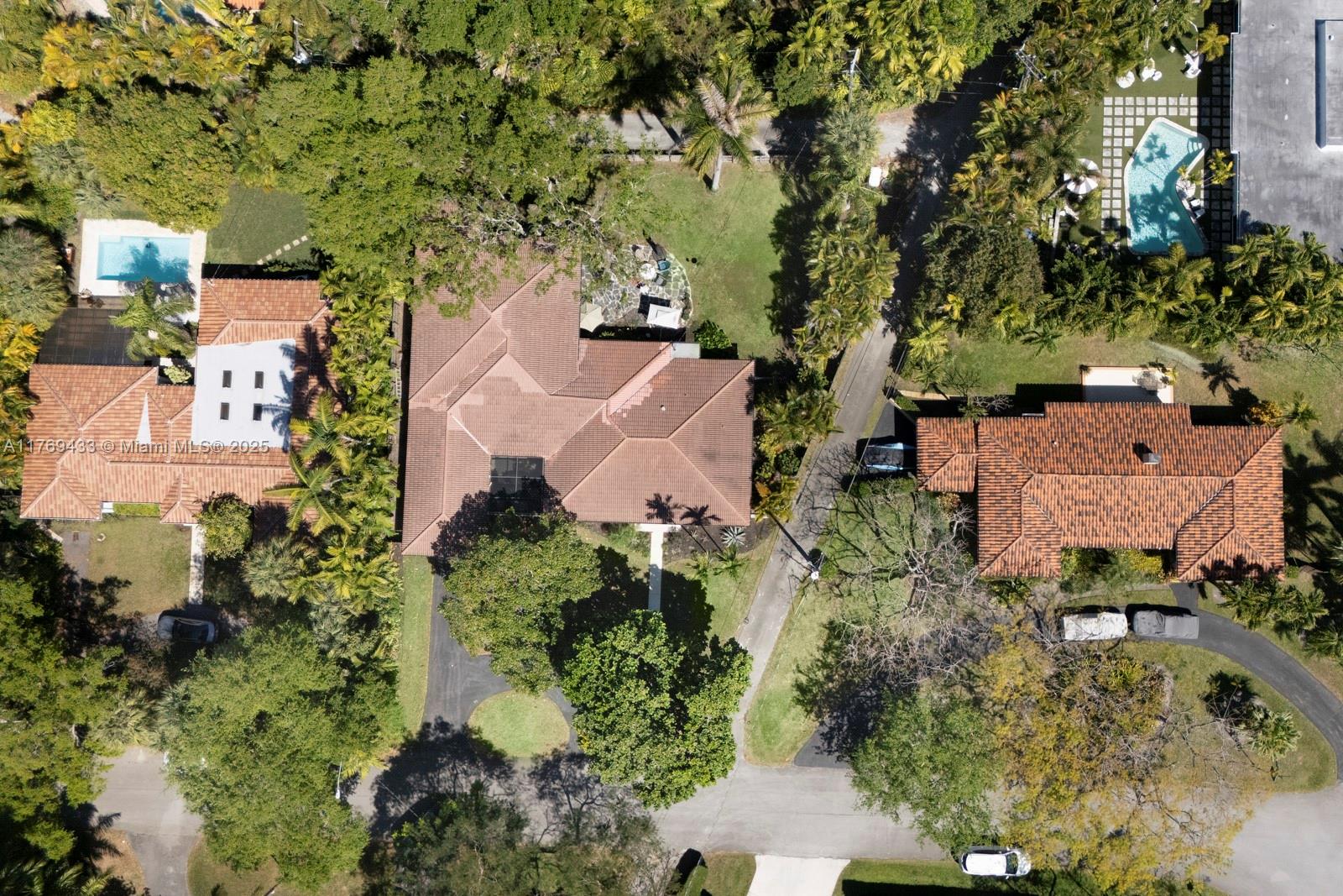 MIAMI SHORES SEC 8 REV - Residential
