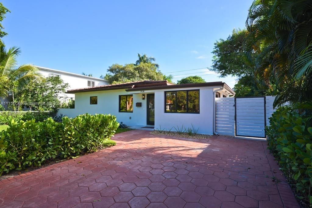 Photo of 1436 Dewey St, Hollywood, FL 33020 (MLS # A11755019)