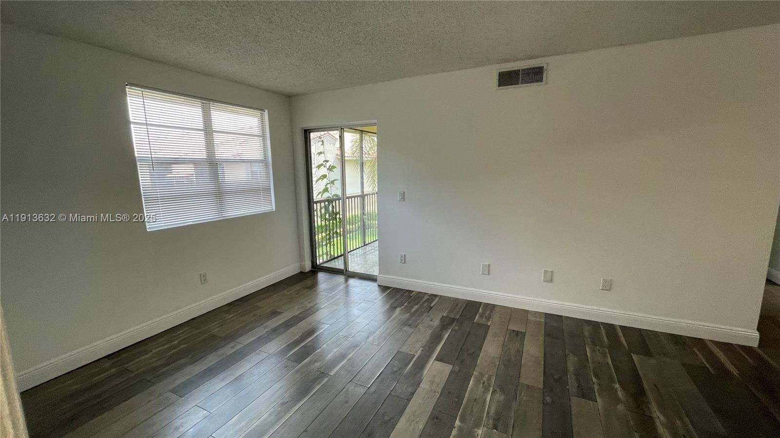 ROYAL POINCIANA CONDO - Residential Lease