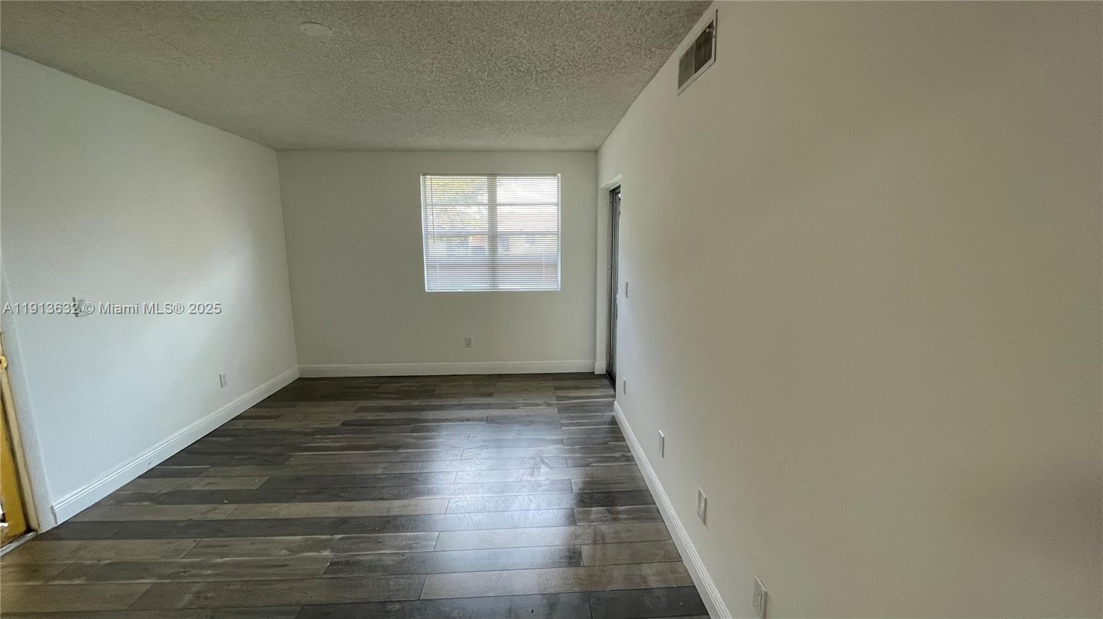 ROYAL POINCIANA CONDO - Residential Lease