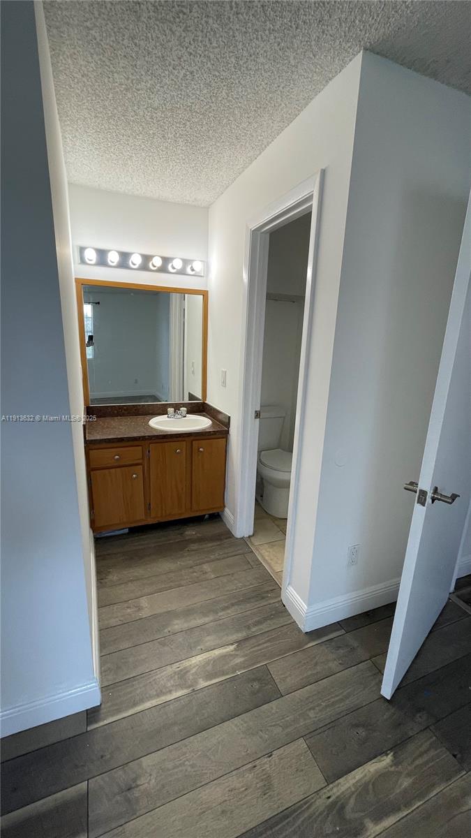 ROYAL POINCIANA CONDO - Residential Lease