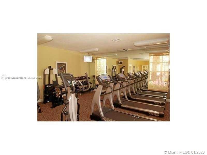 ROYAL POINCIANA CONDO - Residential Lease