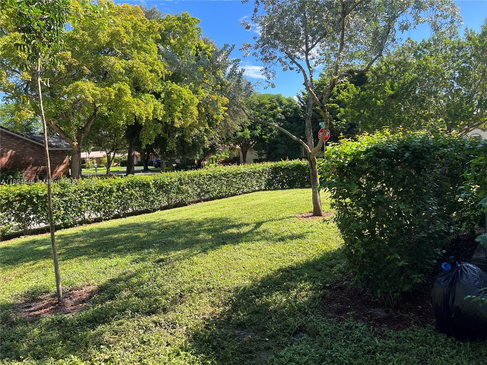 CORAL SPRINGS COUNTRY CLU - Residential Lease