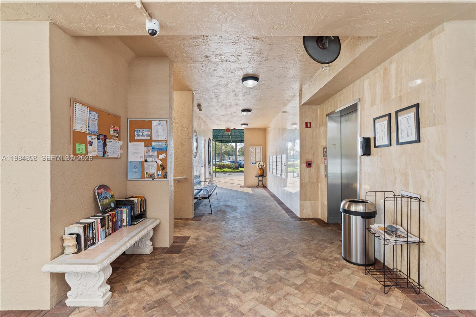 SOUTHAMPTON CONDOMINIUM - Residential