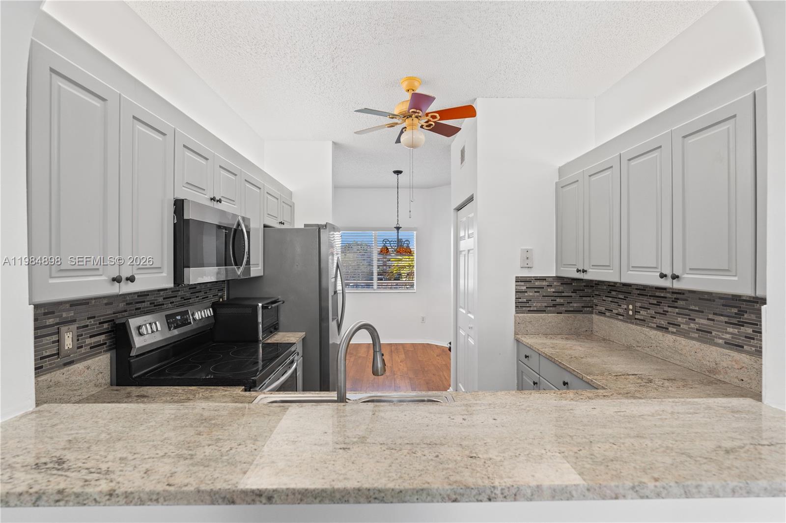 SOUTHAMPTON CONDOMINIUM - Residential