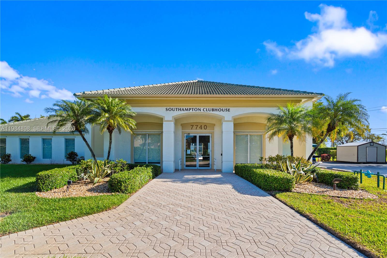 SOUTHAMPTON CONDOMINIUM - Residential