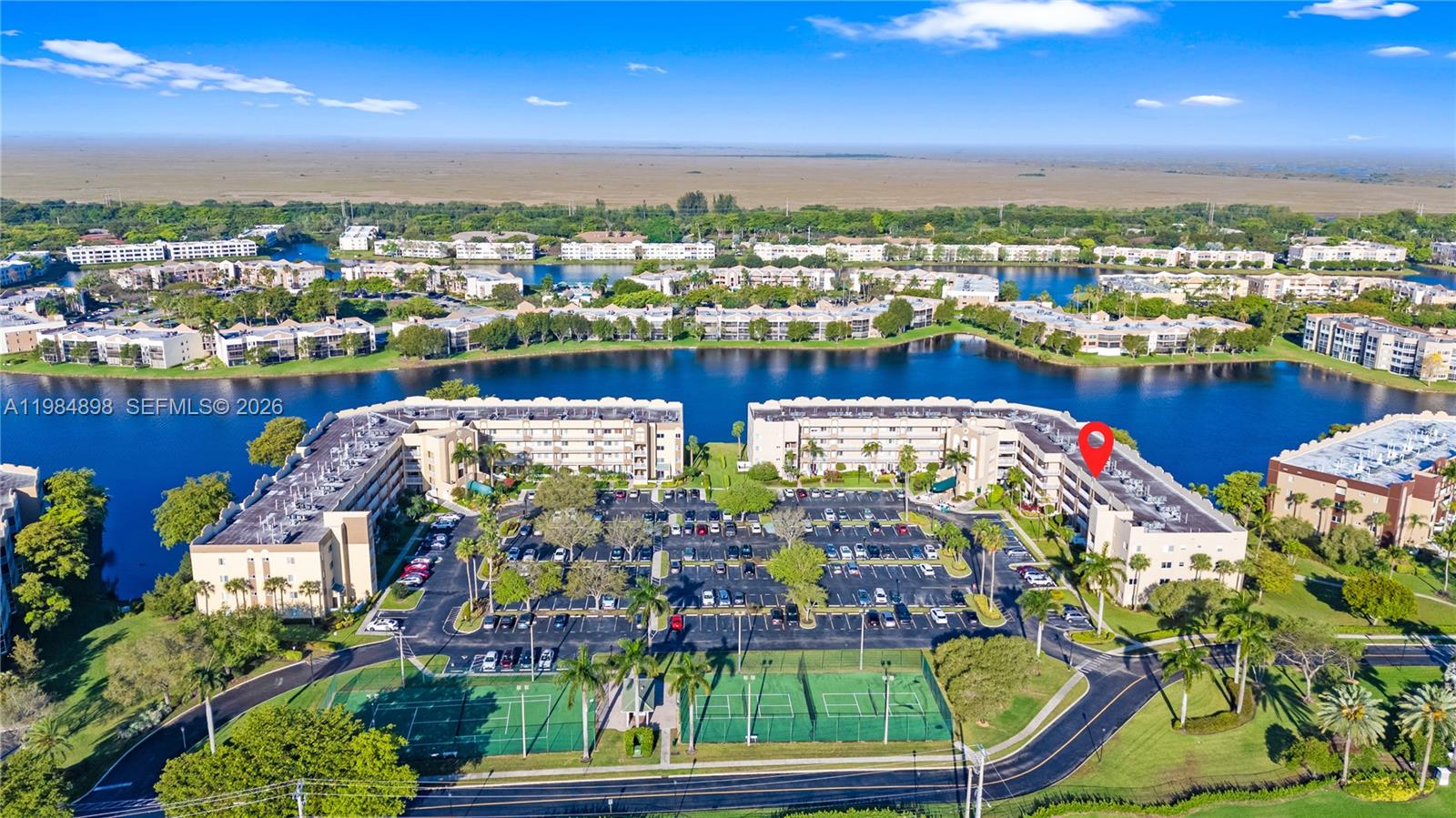 SOUTHAMPTON CONDOMINIUM - Residential