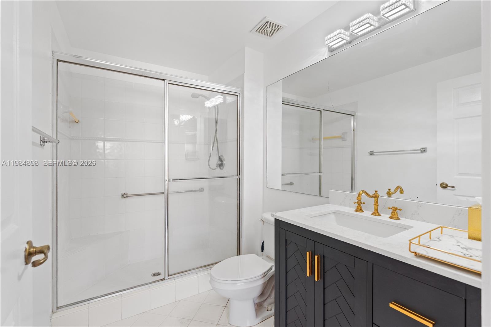 SOUTHAMPTON CONDOMINIUM - Residential